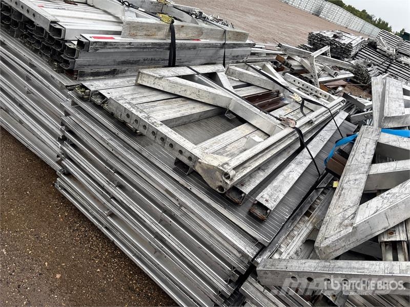 Quantity of Decking Drugi deli