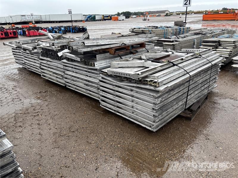  Quantity of Decking Drugi deli