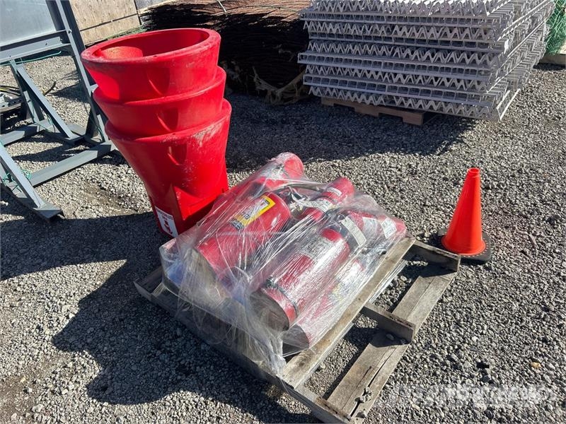  Quantity of Fire Extinguisher مكونات أخرى