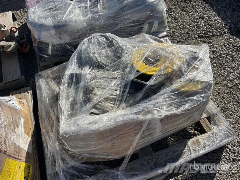  Quantity of Industrial Equipment Sonstige Baumaschinen