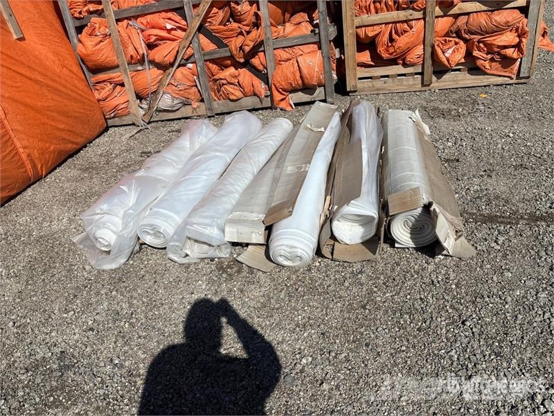  Quantity of Insulated concrete blankets Otros