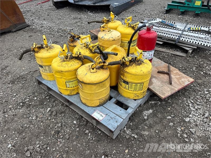  Quantity of Justrite Flammable Liquid Safety Cans, Ostale komponente za građevinarstvo