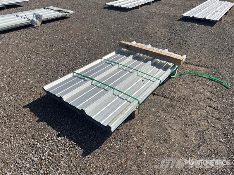  Quantity of  Kit Containers Steel R Panel 吊車起重機、絞車吊貨機和物料升降機