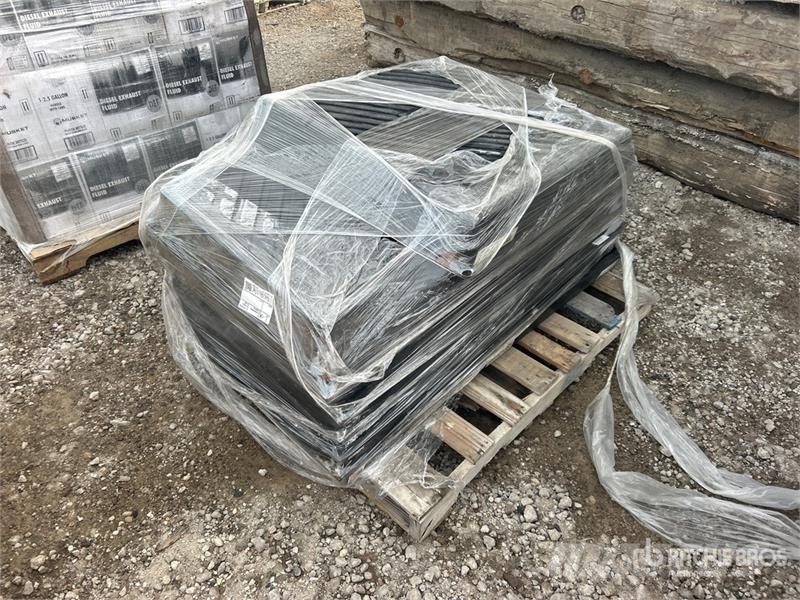  Quantity of Oil Spill Containment Barrier مكونات أخرى