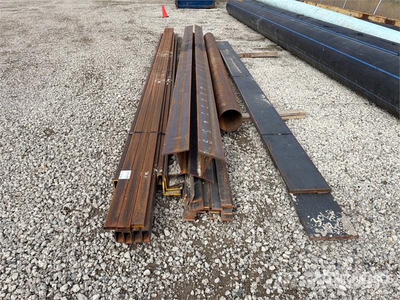 Quantity of Steel Takels, lieren en materiaalliften