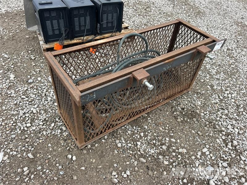 Quantity of Steel Basket Hejsespil, hejseværk og materialelifte