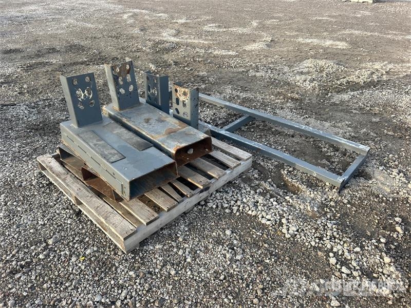 Quantity of Steel Brackets Būvniecība- Citi