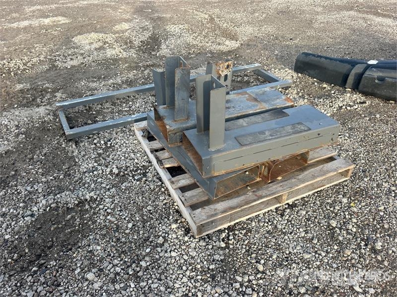 Quantity of Steel Brackets Būvniecība- Citi