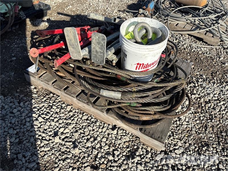 Quantity of Steel Wire Cable Slings / Rigging Hard Crane parts and equipment