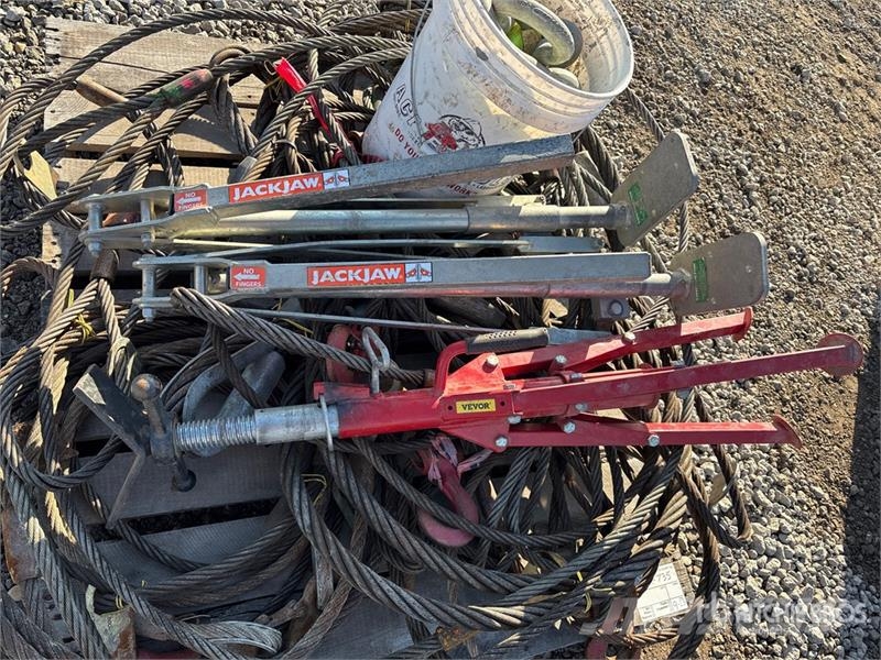Quantity of Steel Wire Cable Slings / Rigging Hard Crane parts and equipment