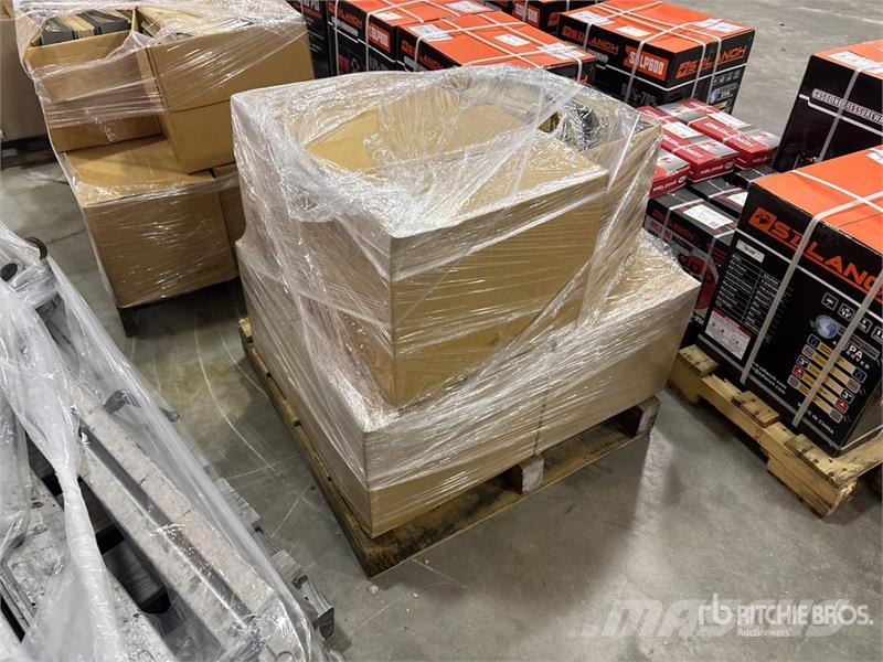  Quantity of Vintage Cat Parts and Service Manuals مكونات أخرى