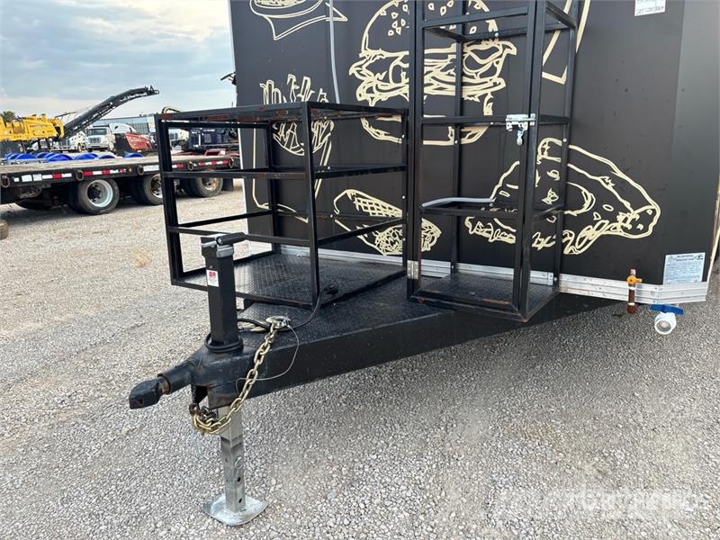 R&S Universal Manufactura 22 ft T/A Food Concession Tr Altri rimorchi