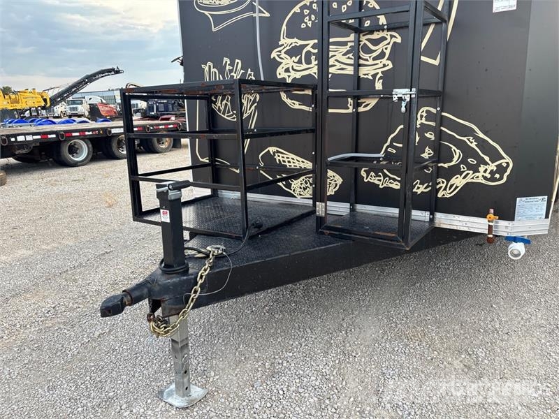 R&S Universal Manufactura 22 ft T/A Food Concession Tr Altri rimorchi