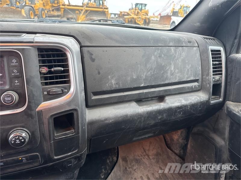 RAM 1500 Otras furgonetas