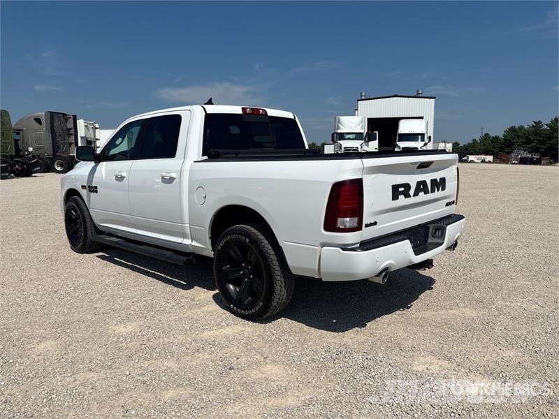 RAM 1500 Otros