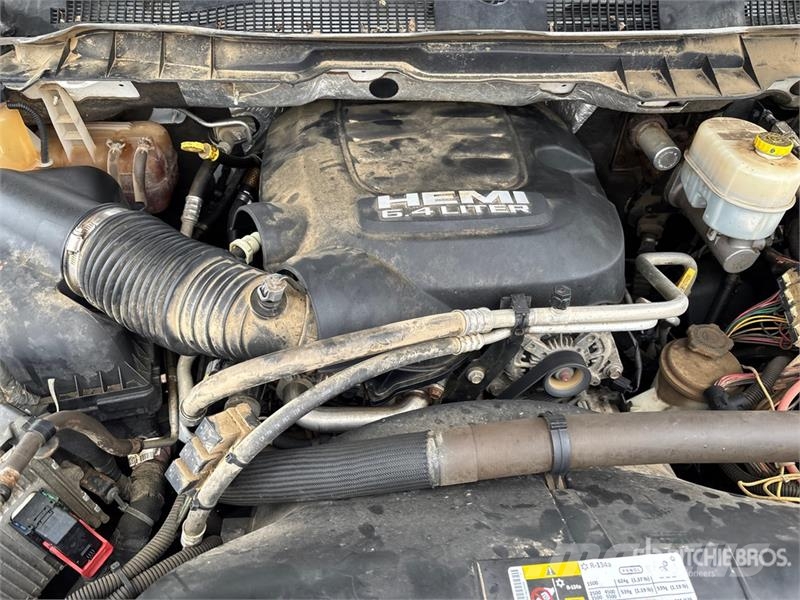 RAM 2500 4x4 Crew Cab Pickup Ostalo