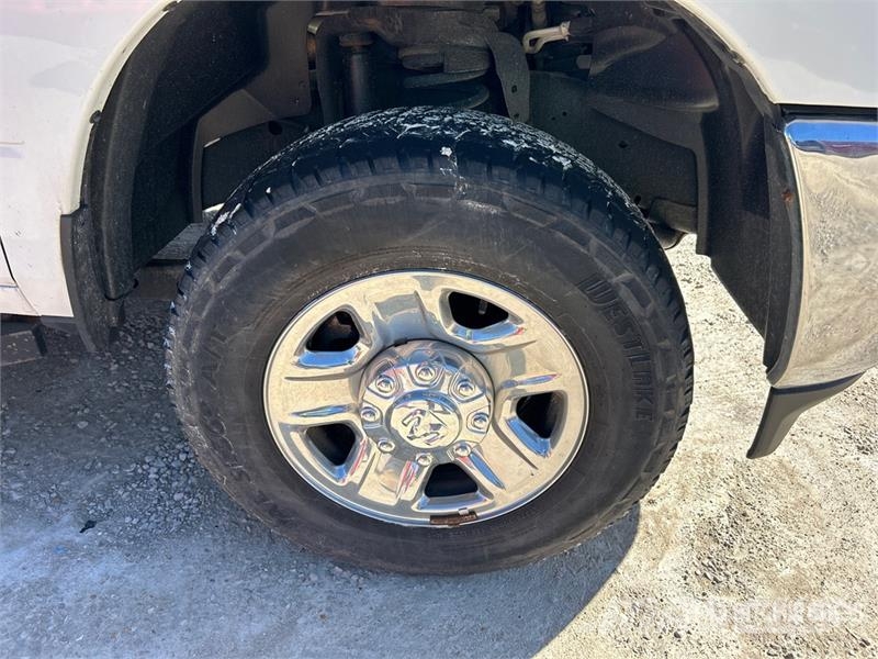 RAM 2500 4x4 Crew Cab Pickup Furgoni altro