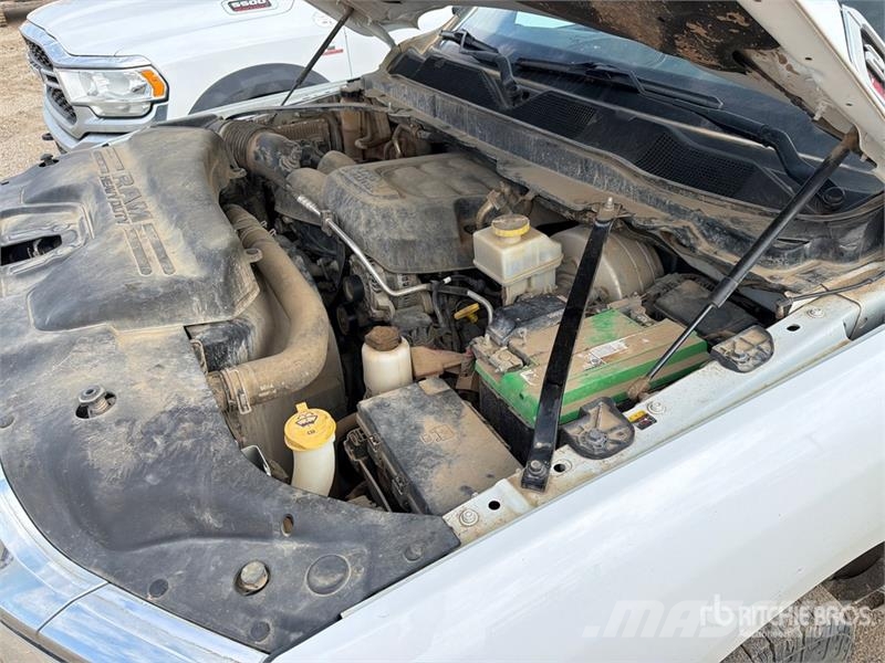 RAM 2500 4x4 Crew Cab Pickup (Inoperable) Kita