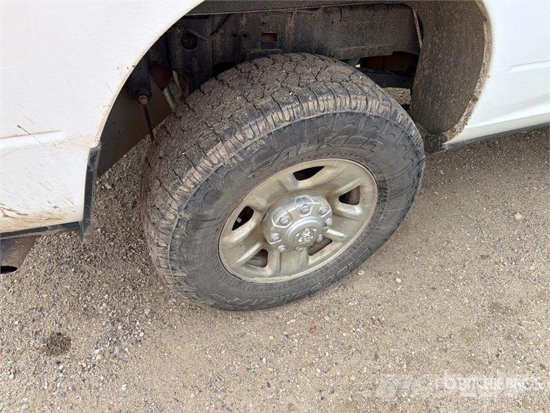 RAM 2500 4x4 Crew Cab Pickup (Inoperable) Kita