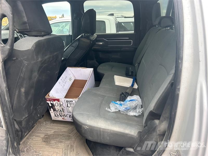 RAM 2500 4x4 Crew Cab Pickup その他