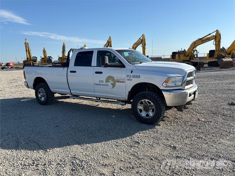 RAM 2500 4x4 Crew Cab Pickup Прочие фургоны