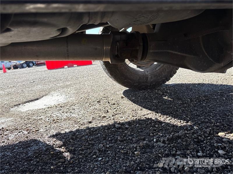 RAM 2500 4x4 Crew Cab Pickup Andere Transporter