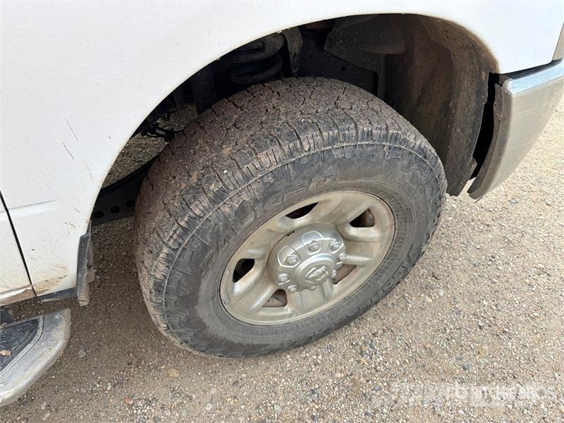 RAM 2500 4x4 Crew Cab Pickup (Inoperable) Kita