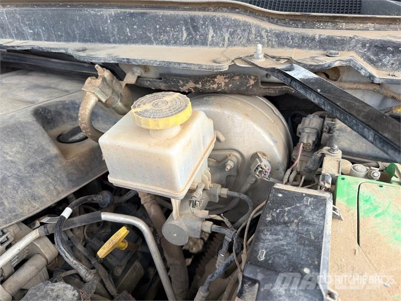 RAM 2500 4x4 Crew Cab Pickup (Inoperable) Kita