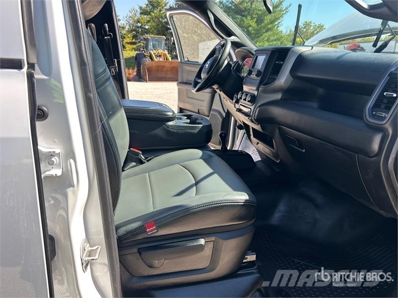 RAM 2500 4x4 Crew Cab Pickup أخرى