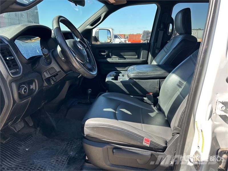 RAM 2500 4x4 Crew Cab Pickup Furgoni altro