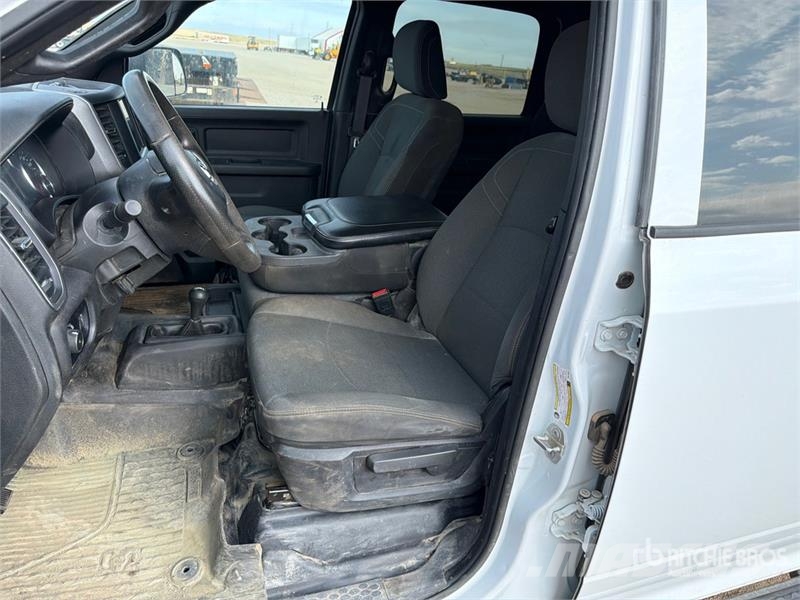 RAM 2500 4x4 Crew Cab Pickup Anders