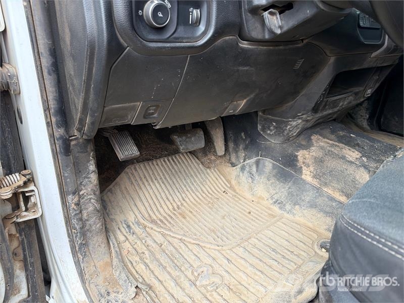 RAM 2500 4x4 Crew Cab Pickup Citi