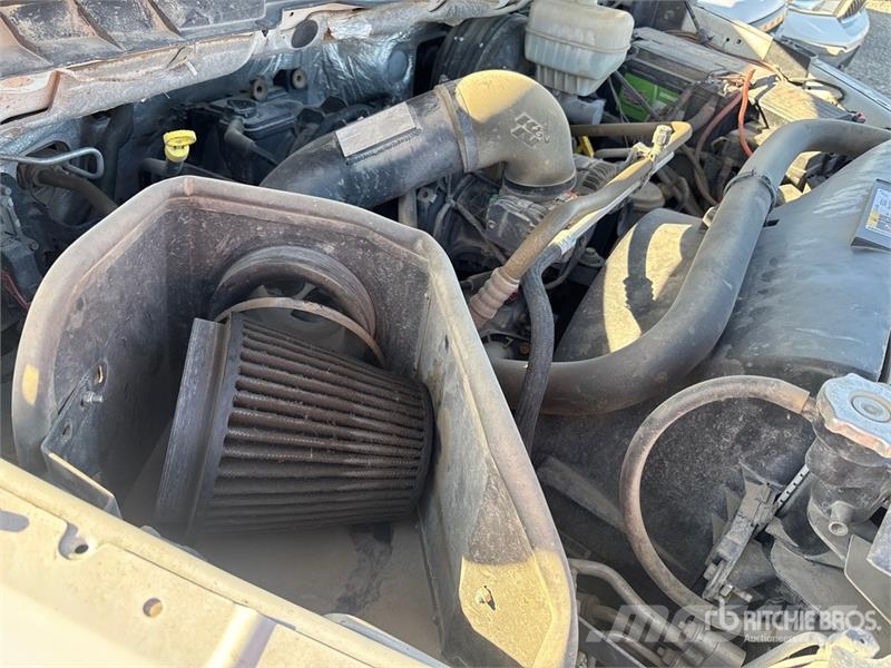 RAM 2500 4x4 Crew Cab Pickup Прочие фургоны