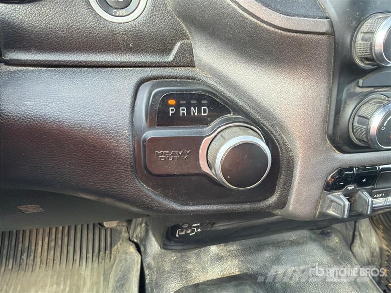 RAM 2500 4x4 Crew Cab Pickup Anders