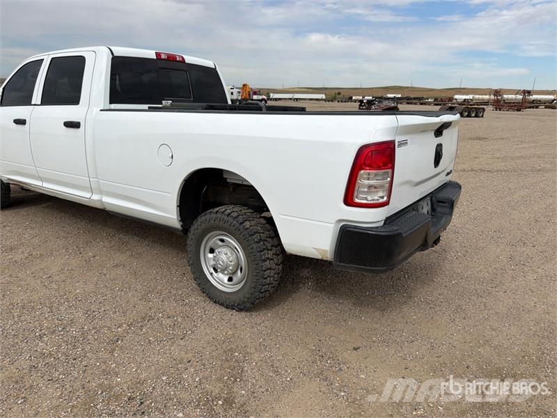 RAM 2500 4x4 Crew Cab Pickup Citi