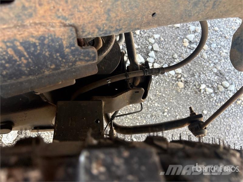 RAM 2500 4x4 Crew Cab Pickup (Inoperable) Outros