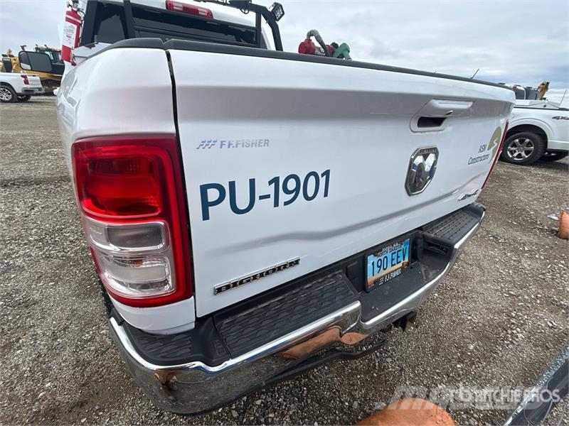 RAM 2500 4x4 Crew Cab Pickup その他