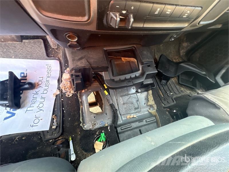 RAM 2500 4x4 Crew Cab Pickup (Inoperable) Outros