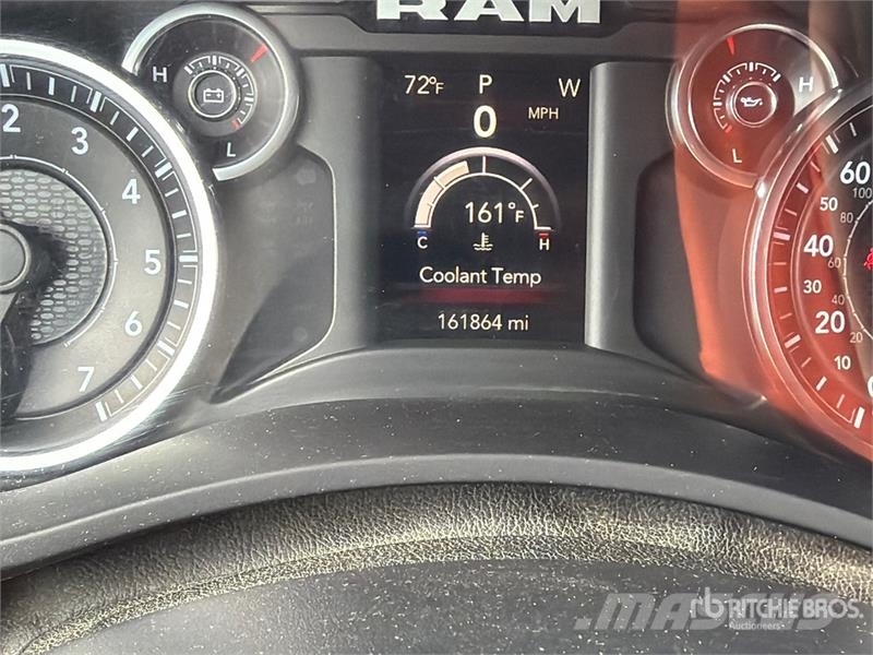 RAM 2500 4x4 Crew Cab Pickup (Inoperable) Kita