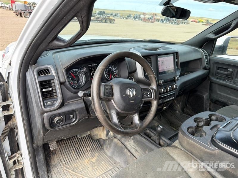 RAM 2500 4x4 Crew Cab Pickup (Inoperable) Kita