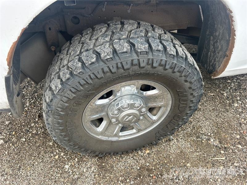 RAM 2500 4x4 Crew Cab Pickup その他