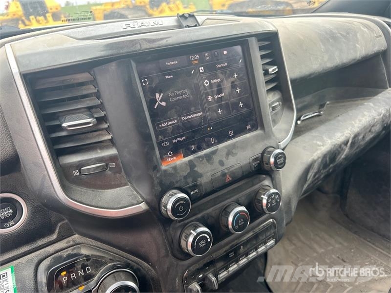 RAM 2500 4x4 Crew Cab Pickup その他