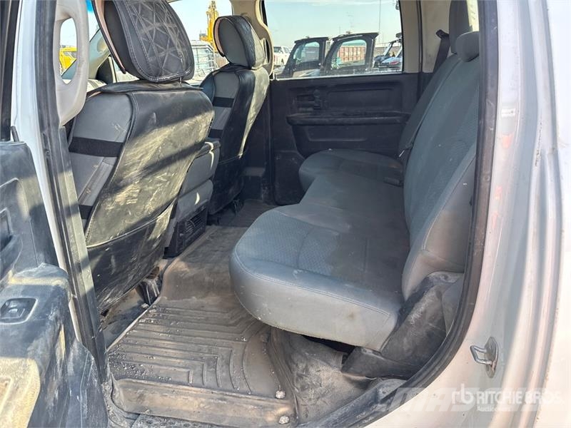RAM 2500 4x4 Crew Cab Pickup Прочие фургоны