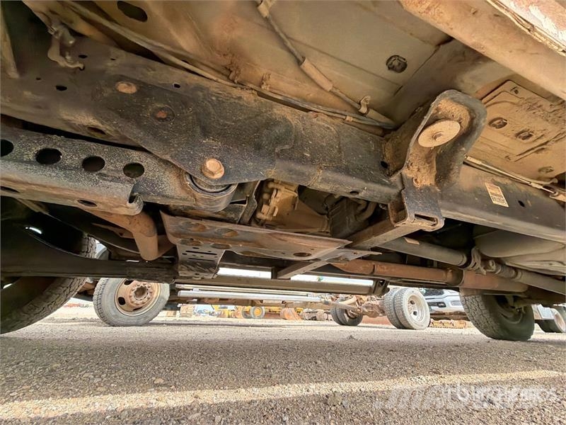 RAM 2500 4x4 Crew Cab Pickup (Inoperable) Kita