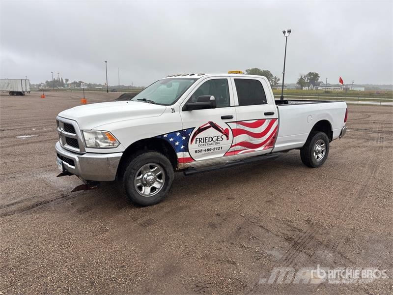 RAM 2500 4x4 Crew Cab Pickup Ostalo