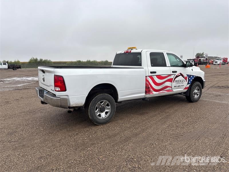 RAM 2500 4x4 Crew Cab Pickup Ostalo
