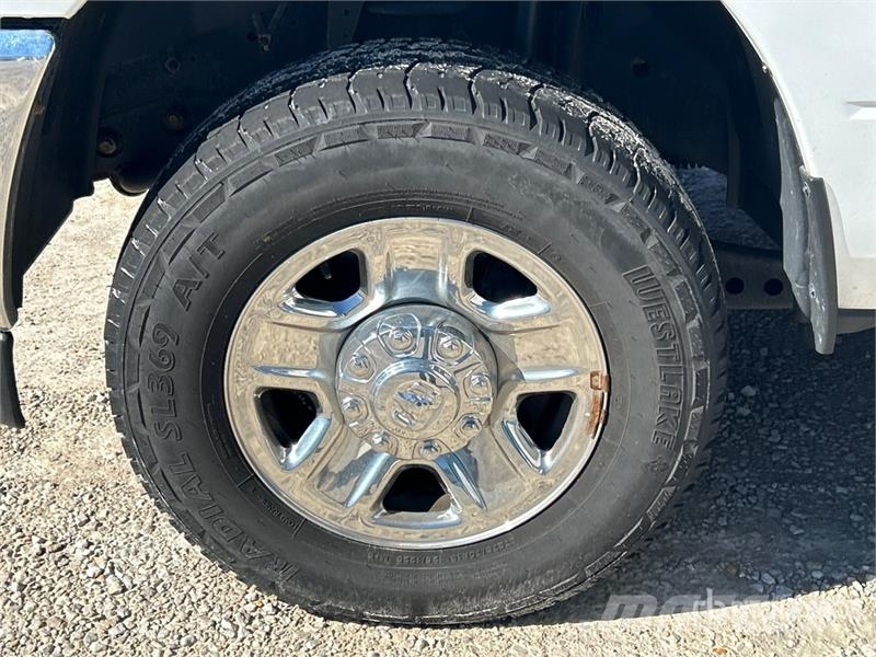 RAM 2500 4x4 Crew Cab Pickup Furgoni altro