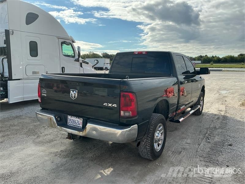 RAM 2500 Big Horn 4x4 Crew Cab Pickup Furgoni altro