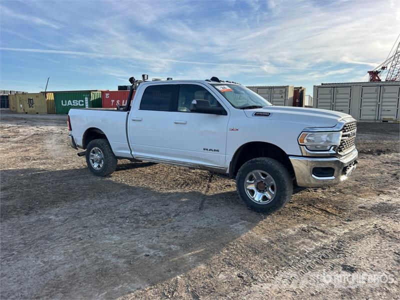 RAM 2500 Big Horn 4x4 Crew Cab Pickup Otros