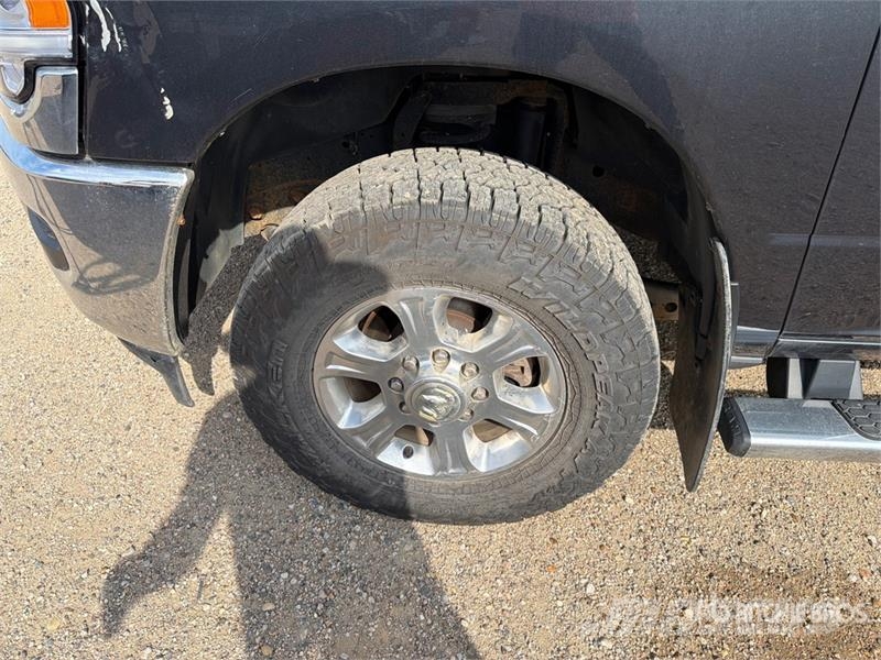 RAM 2500 Big Horn 4x4 Crew Cab Pickup Autre fourgon / utilitaire
